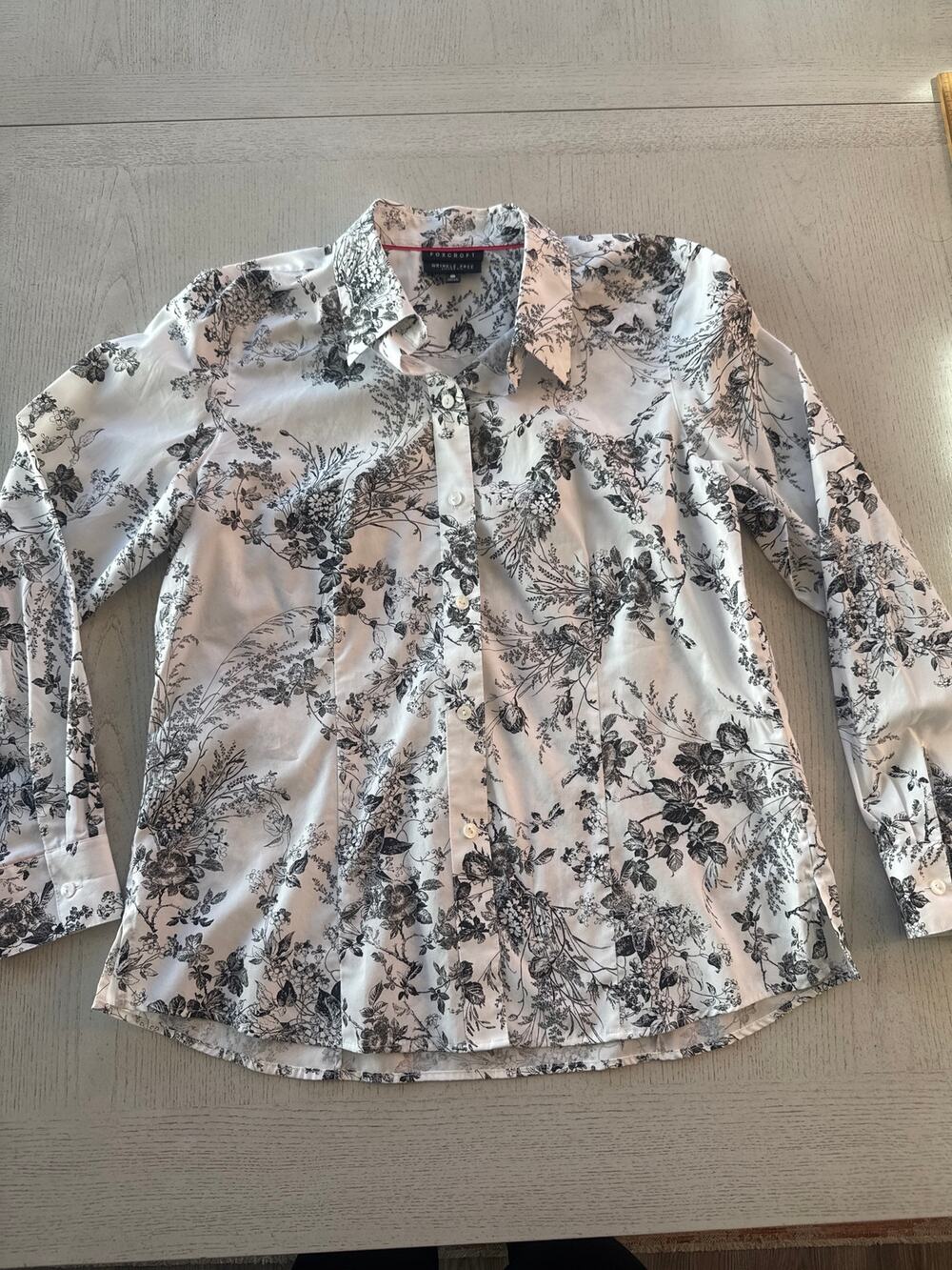 Foxcroft Floral White Buttondown Blouse Fitted Fit Size 14 corporate business